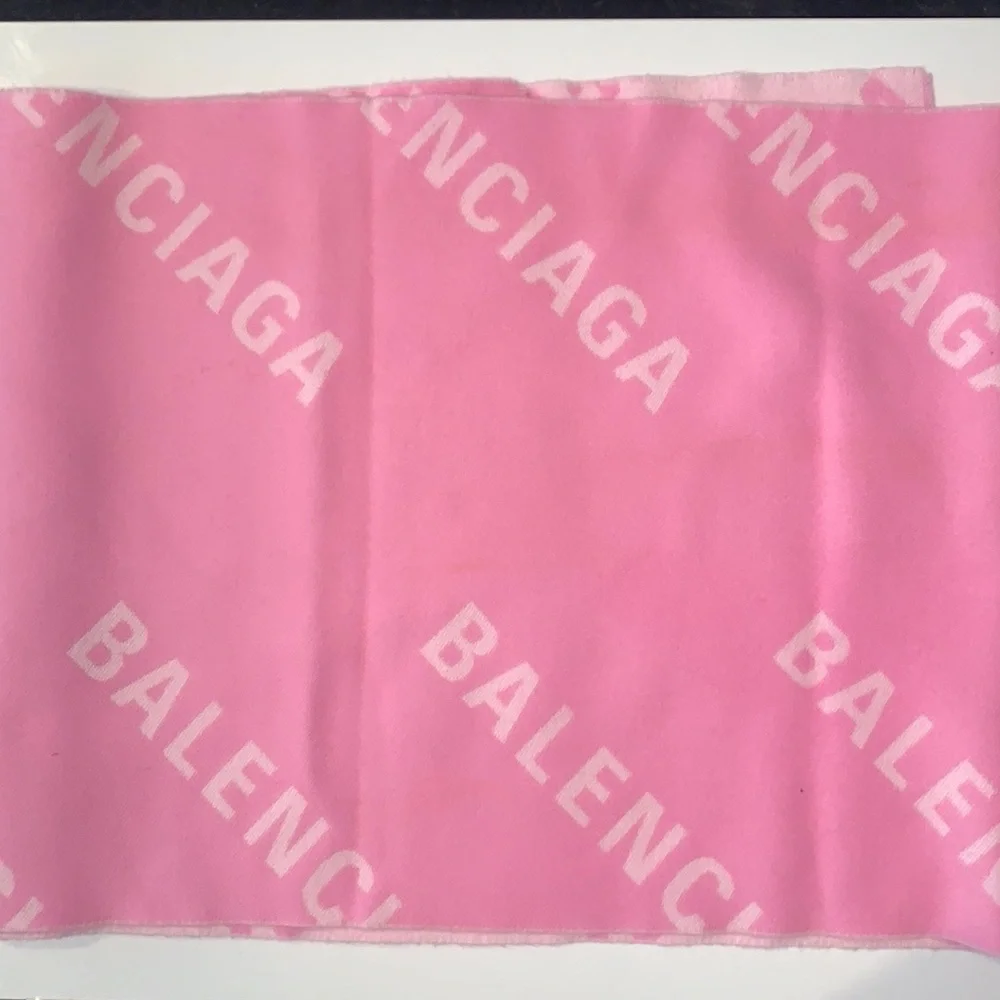 ‼️NEW SEASON BALENCIAGA ‼️ - Picture 4 of 4
